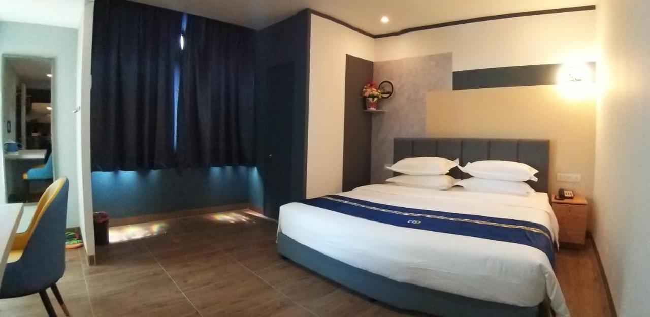 Good 9 Hotel - Cahaya Kota Puteri Pasir Gudang Extérieur photo