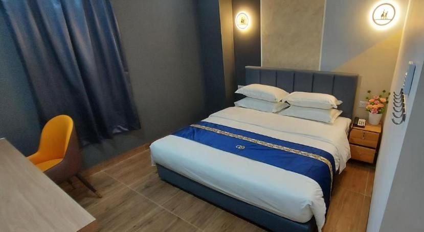 Good 9 Hotel - Cahaya Kota Puteri Pasir Gudang Extérieur photo