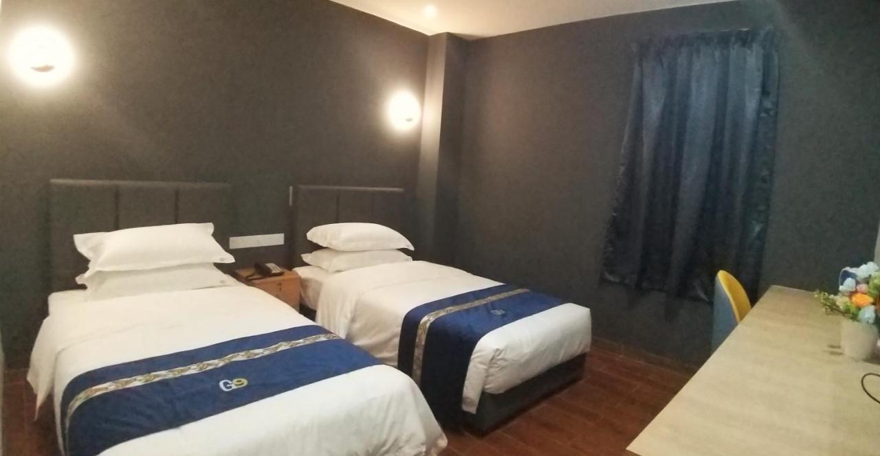 Good 9 Hotel - Cahaya Kota Puteri Pasir Gudang Extérieur photo