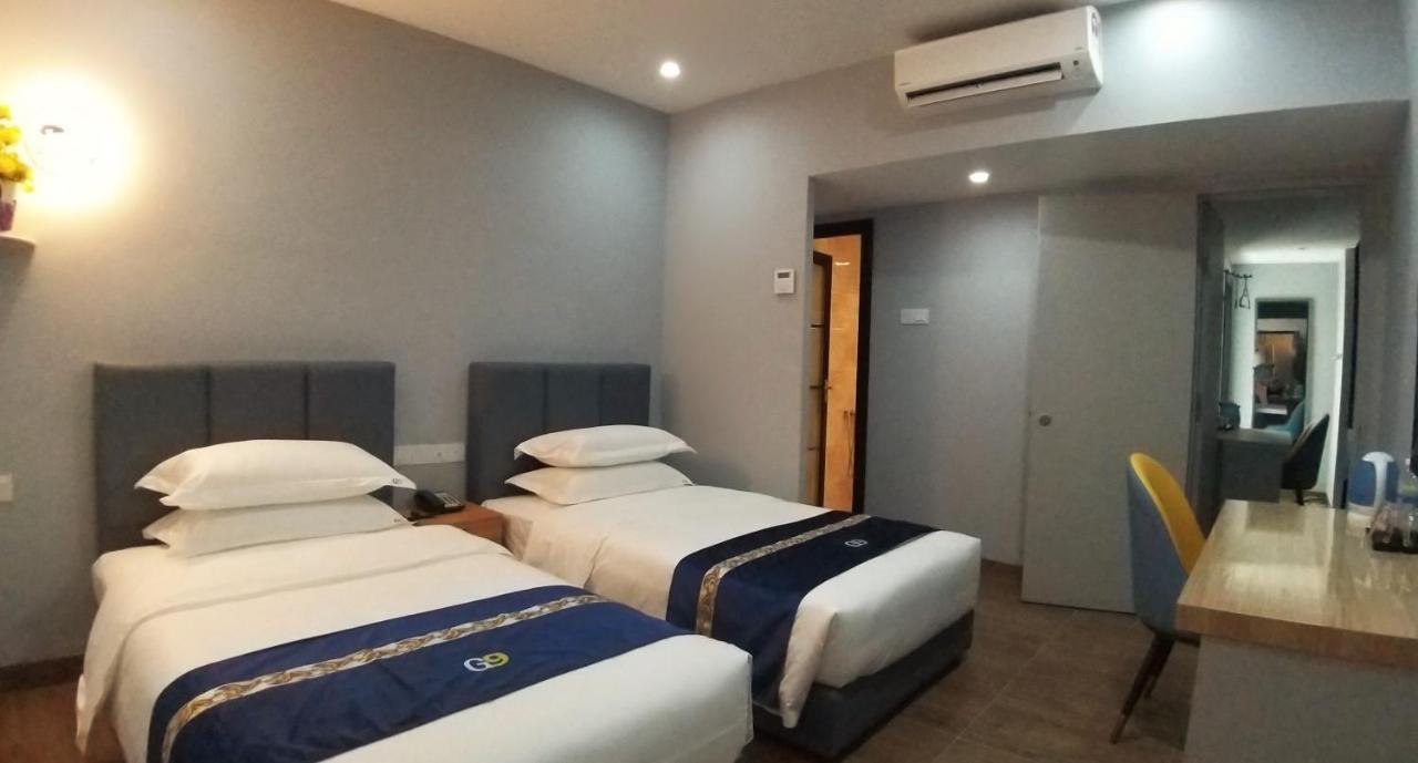 Good 9 Hotel - Cahaya Kota Puteri Pasir Gudang Extérieur photo
